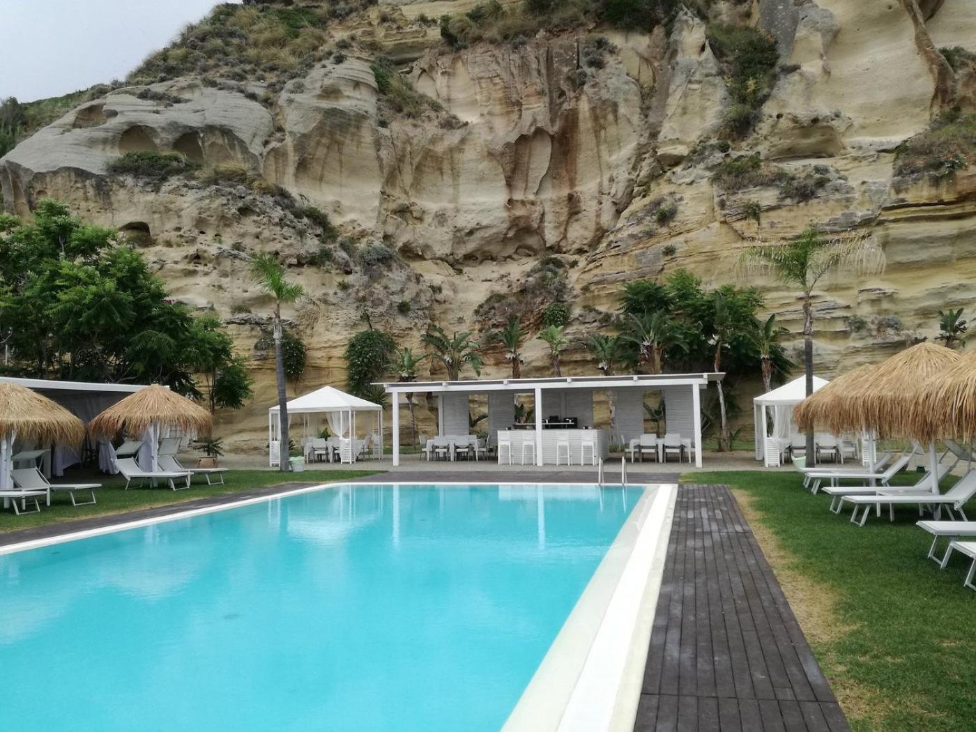Borgo Di Riaci Beach Resort Santa Domenica  Dış mekan fotoğraf