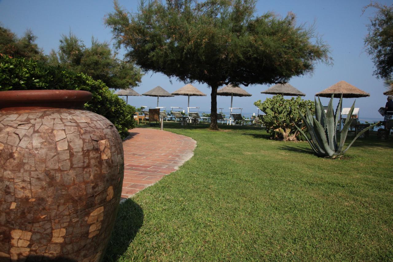 Borgo Di Riaci Beach Resort Santa Domenica  Dış mekan fotoğraf