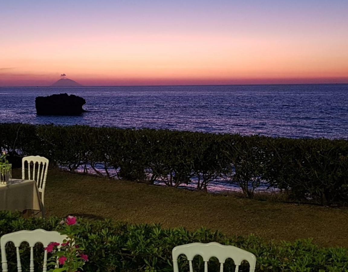 Borgo Di Riaci Beach Resort Santa Domenica  Dış mekan fotoğraf