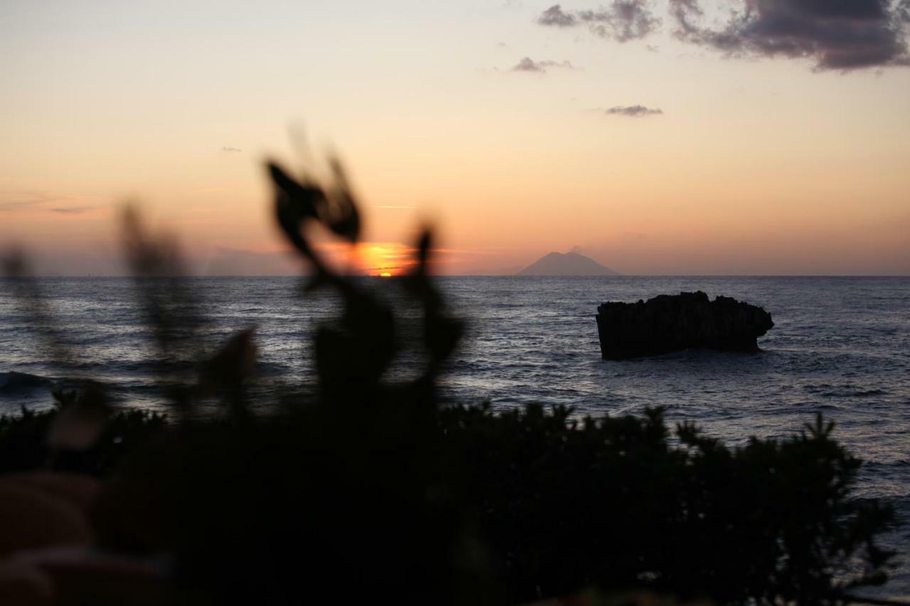 Borgo Di Riaci Beach Resort Santa Domenica  Dış mekan fotoğraf
