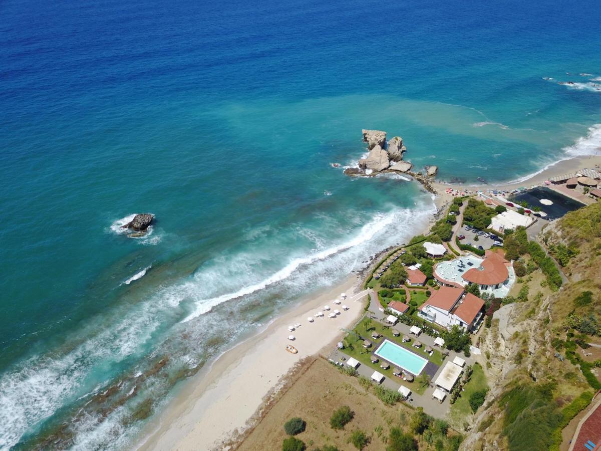 Borgo Di Riaci Beach Resort Santa Domenica  Dış mekan fotoğraf